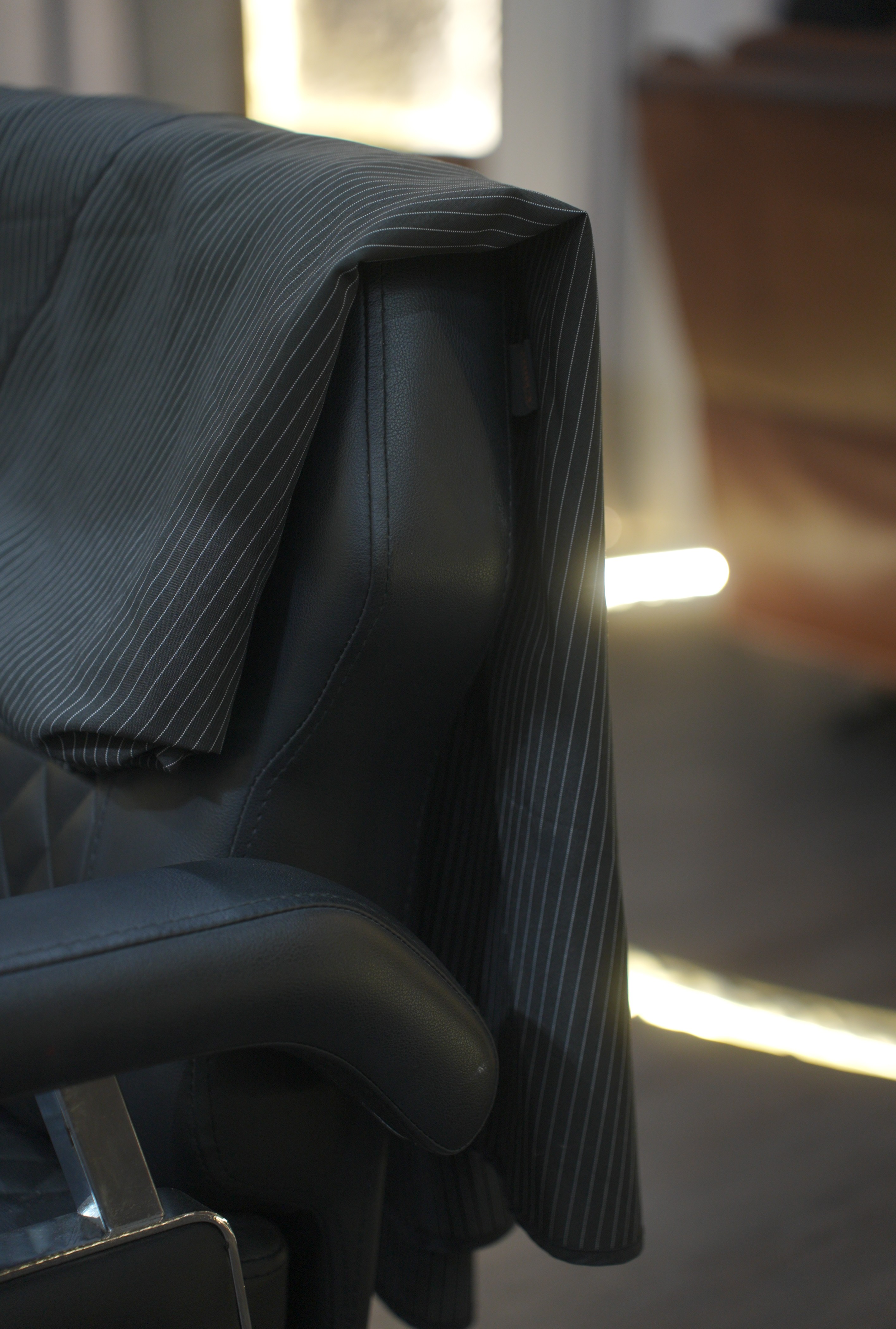 Headboss chair